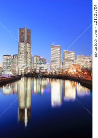 "Kanagawa Prefecture" Yokohama Minatomirai, whole building light up night view 121525704