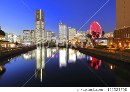 "Kanagawa Prefecture" Yokohama Minatomirai, whole building light up night view "Kanagawa Prefecture" Yokohama Minatomirai, whole building light up night view 121525708