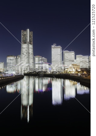 "Kanagawa Prefecture" Yokohama Minatomirai, whole building light up night view "Kanagawa Prefecture" Yokohama Minatomirai, whole building light up night view 121525720