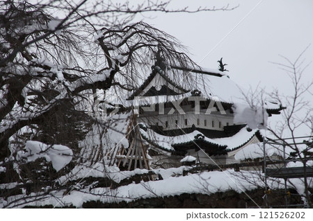 Snowy Tatsumi Tower Scenery_Hirosaki Castle 121526202
