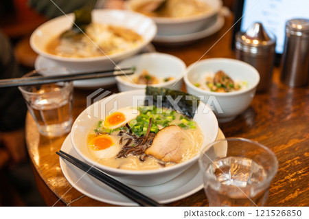 ramen  121526850