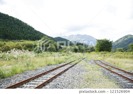 Railway tracks at Minamaya Station 121526904