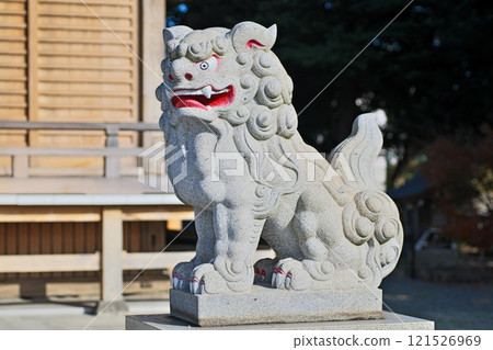 八坂神社的守護犬(平塚市田村)(冬季、12月) 八坂神社的守護犬(平塚市田村)(冬季、12月) 121526969