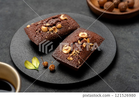 Luxurious and delicious desserts 121526980