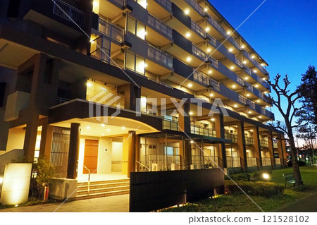 住宅區的夜景 住宅區的夜景 121528102