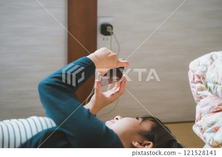 Female solitary travel 121528141