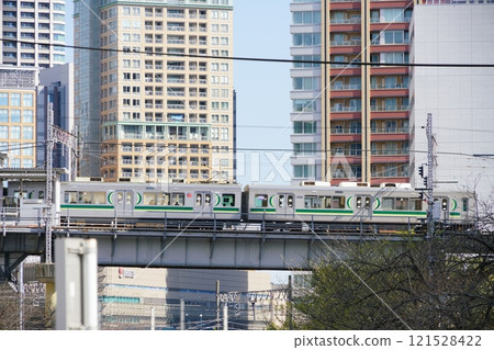 Tokyu Ikegami線五反田站 121528422