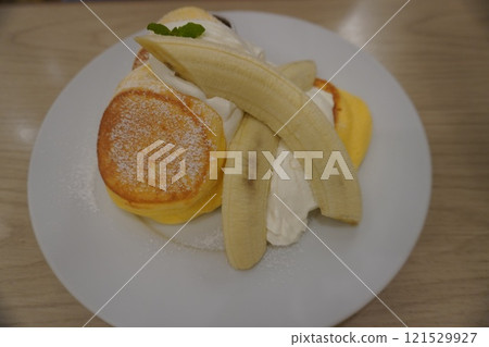 "A luxurious and relaxing moment with happy pancakes!" "A luxurious and relaxing moment with happy pancakes!" 121529927