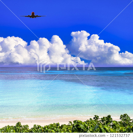 Beautiful coral reef sea and cumulonimbus clouds 121532737
