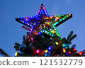 Illuminated Star Treetopper: Festive Holiday Decoration 121532779