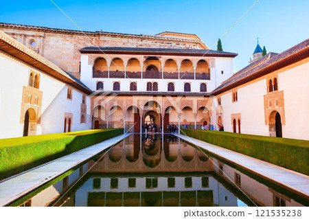 Court of the Myrtles, Comares Palace, Alhambra Fortress 121535238