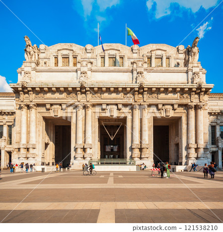 Milano Centrale railway station, Milan 121538210