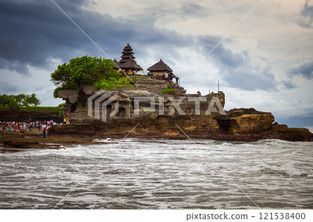 Pura Tanah Lot Temple, Bali Pura Tanah Lot Temple, Bali 121538400