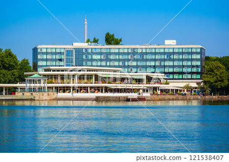 Courtyard Marriott Hannover Maschsee hotel 121538407