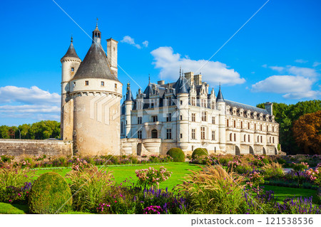 Chateau de Chenonceau castle, France 121538536
