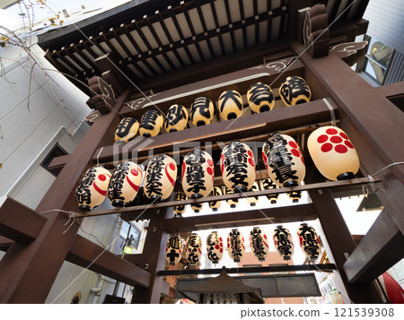 Chokokuji Temple Gate, Tokyo 121539308