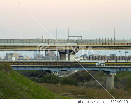 Hanshin Expressway Matsubara Line crossing the Yamato River 121540463