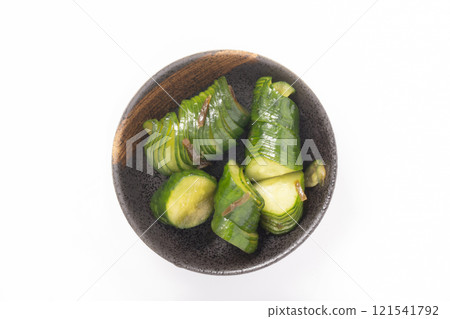 Cucumber Pickles 121541792