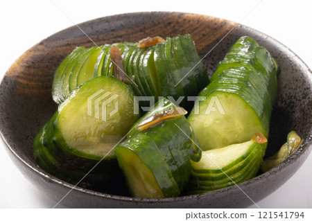 Cucumber Pickles 121541794