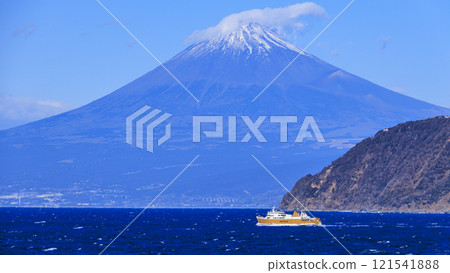 Ferry on Suruga Bay and Mt. Fuji 121541888