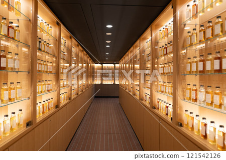 大阪山崎釀酒廠的威士忌箱 121542126