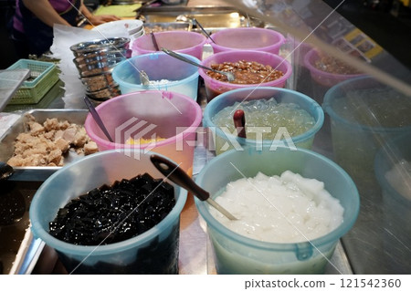 Taiwan night market stall image "Douhua" 121542360