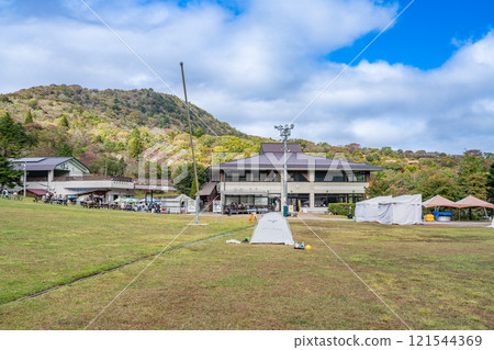 茶臼山高原狗跑道前的風景（愛知縣） 121544369