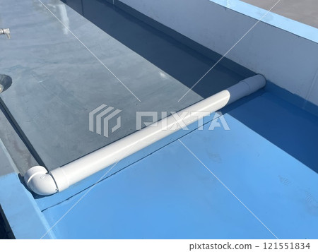Waterproofing the roof with highly durable urethane Waterproofing the roof with highly durable urethane 121551834