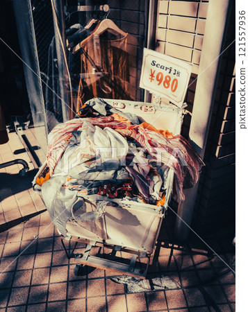 復古服飾店馬車銷售形象 121557936