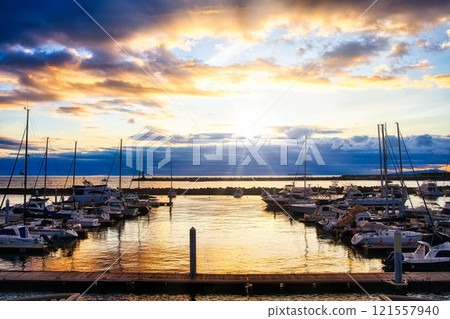 Atami Port 121557940