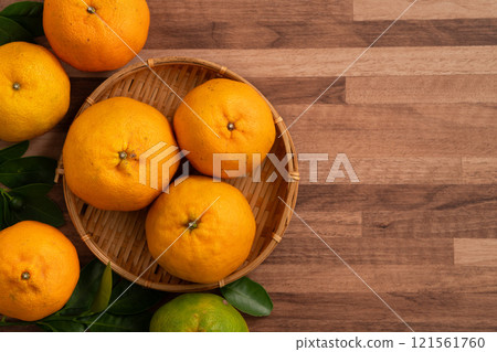 Mandarin orange agriculture wood board mandarin Tangerine wooden background mandarin orange みかん 121561760