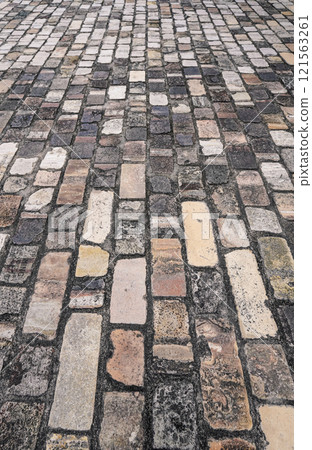 The streets of Ibe, the home of Bizen ware (Bizen City, Okayama Prefecture) 121563261