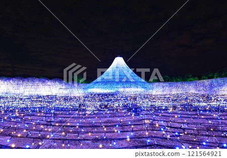 藍色照明 121564921