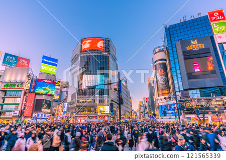 Tokyo cityscape in Japan: Towards a new era... Shibuya Scramble Crossing crowded with foreign tourists. May the future be a happy one... = 29th Tokyo cityscape in Japan: Towards a new era... Shibuya Scramble Crossing crowded with foreign tourists. May the future be a happy one... = 29th 121565339