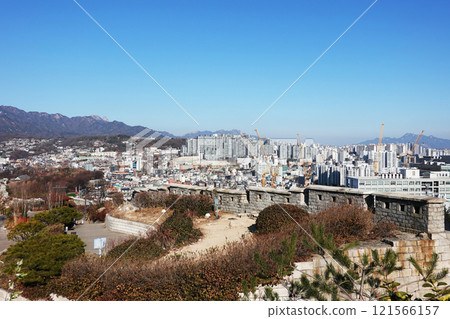 Hanyangdoseong, a fortress wall in Naksan Park, Seoul, South Korea. 121566157
