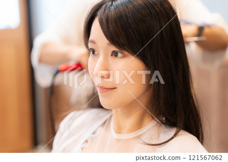 Beauty salon, hair arrangement image Beauty salon, hair arrangement image 121567062