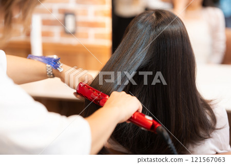 Beauty salon, hair arrangement image 121567063