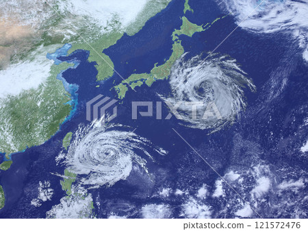 接近日本附近的大型颱風的天氣圖 - 虛構(3DCG 圖像) 接近日本附近的大型颱風的天氣圖 - 虛構(3DCG 圖像) 121572476