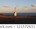 Lighthouse 121572631
