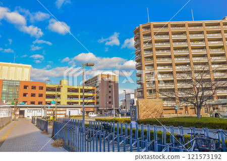 京都市:JR 二條站週邊的城市景觀 京都市:JR 二條站週邊的城市景觀 121573192