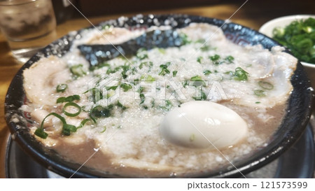 美味的豚骨拉麵 121573599