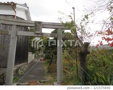 北向八幡神社鳥居 121573850
