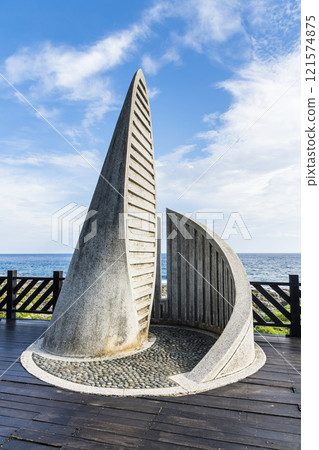 Building view of Taiwan's southernmost point landmark, It is located in Cape Eluanbi of Kenting National Park in Pingtung, Taiwan. Building view of Taiwan's southernmost point landmark, It is located in Cape Eluanbi of Kenting National Park in Pingtung, Taiwan. 121574875