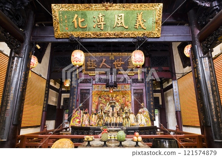 The State Temple of the Martial God, also called Tainan Sacrificial Rites Martial Temple or Grand Guandi Temple, is located in the West Central District, Tainan, Taiwan. 121574879