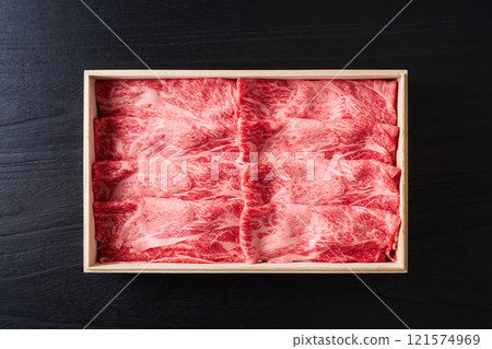 壽喜燒牛肉:國產和牛肩腰肉薄片 壽喜燒牛肉:國產和牛肩腰肉薄片 121574969