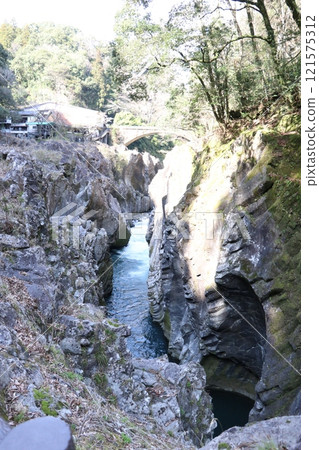 [Miyazaki Prefecture] Takachiho Gorge and Manai Waterfall 121575312