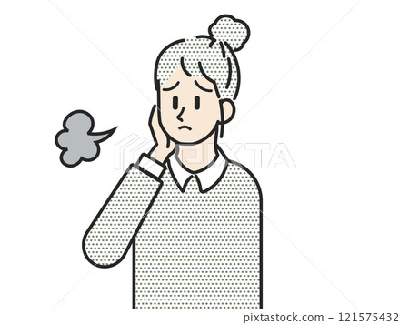 一個女人把下巴抵在下巴上，一臉困擾的表情 121575432