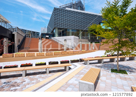 箕面船場半台前站風景 121577892