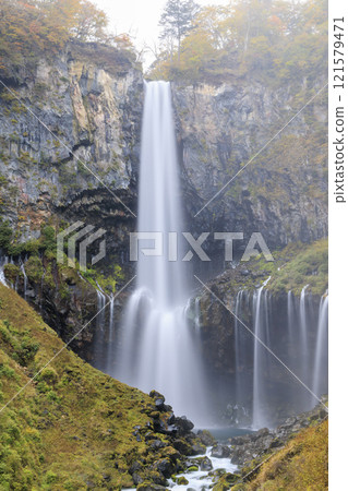 Kegon Falls in the autumn leaves of Oku-Nikko 121579471