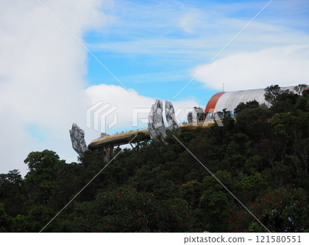Golden Bridge, a popular spot in Bana Hills, Da Nang, Vietnam 121580551